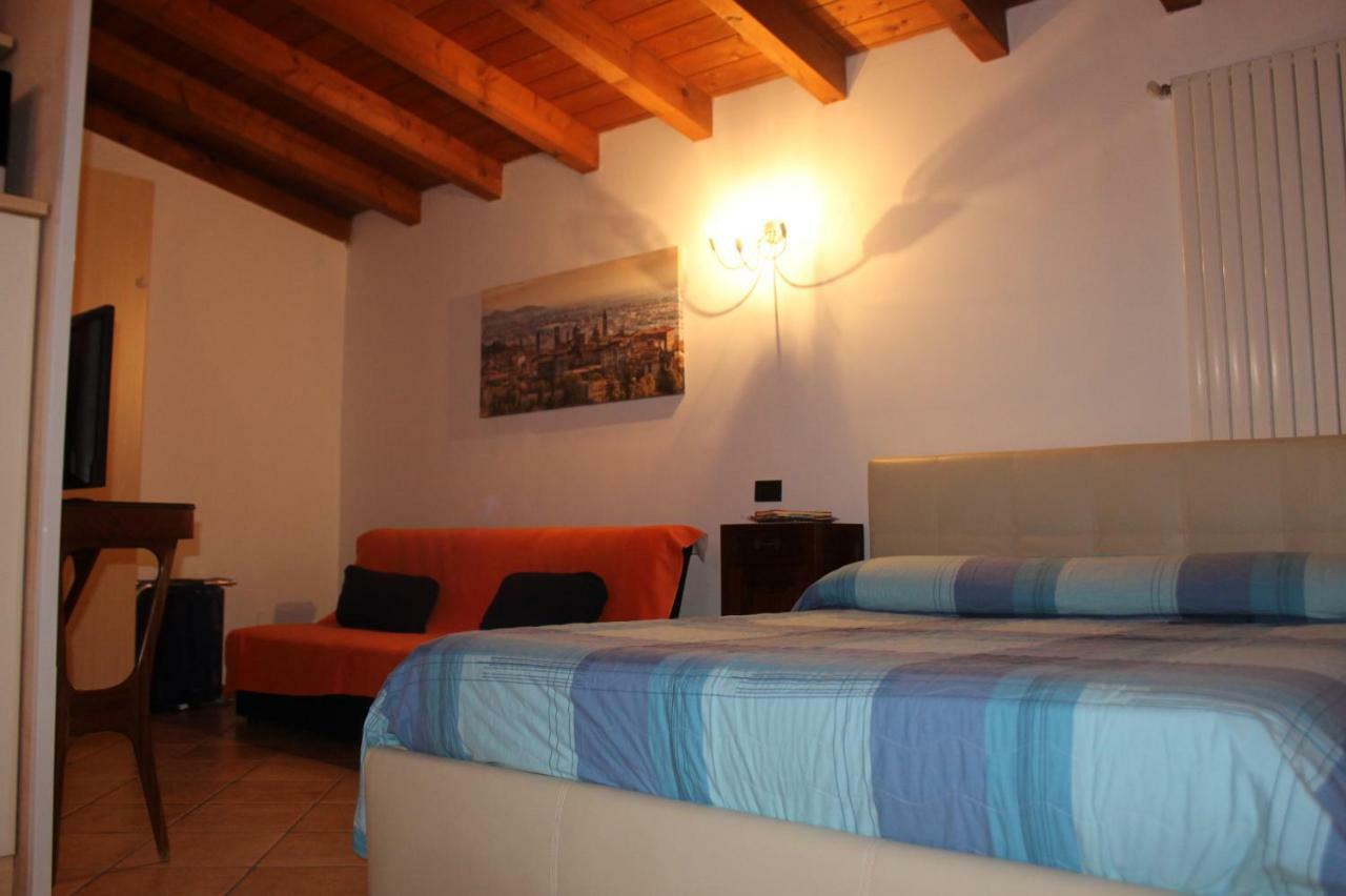 La Casa Di Giusy Villa Bergamo Buitenkant foto